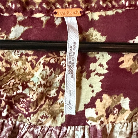 EUC Free People Run Free Burgundy Gold Paisley Floral Tie Front Blouse Size L - Picture 7 of 7